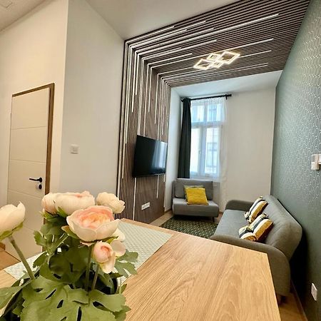 Apartment At Gozsdu Courtyard #Partyzone #Downtown #Freeparking 布达佩斯 外观 照片