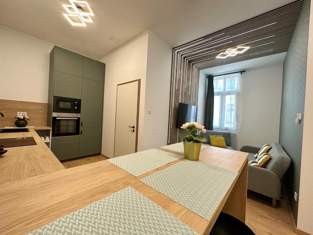 Apartment At Gozsdu Courtyard #Partyzone #Downtown #Freeparking 布达佩斯 外观 照片