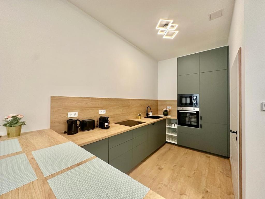 Apartment At Gozsdu Courtyard #Partyzone #Downtown #Freeparking 布达佩斯 外观 照片