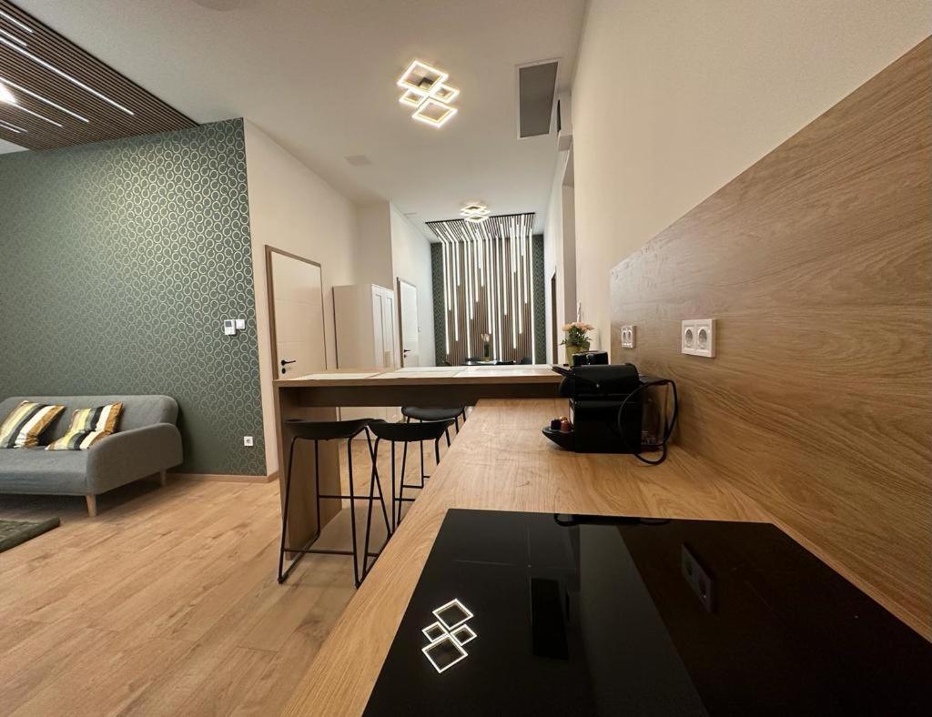 Apartment At Gozsdu Courtyard #Partyzone #Downtown #Freeparking 布达佩斯 外观 照片